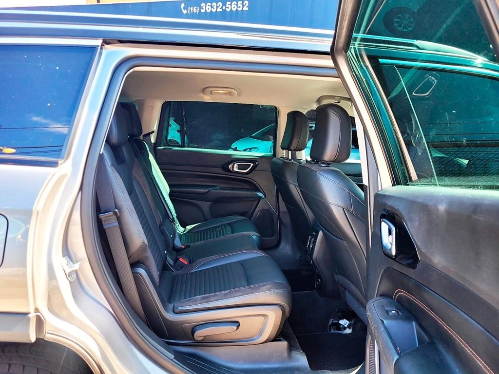 JEEP COMMANDER