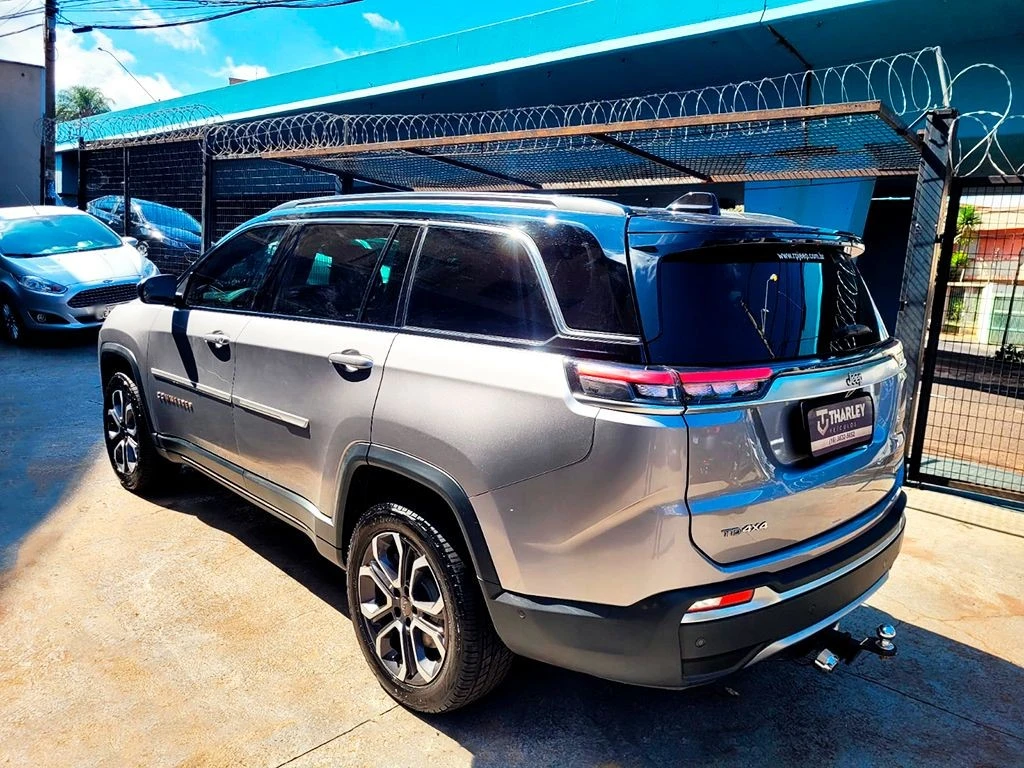 JEEP COMMANDER