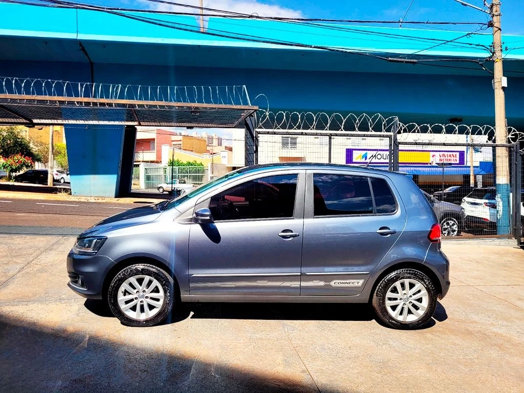 VOLKSWAGEN FOX