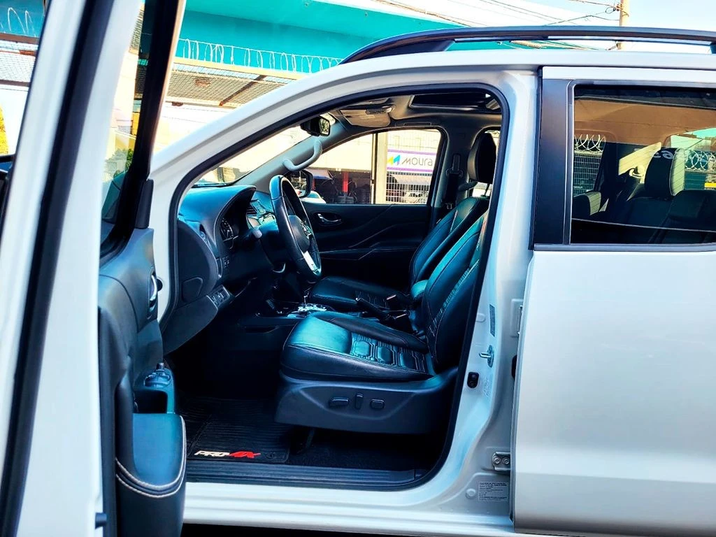 NISSAN FRONTIER
