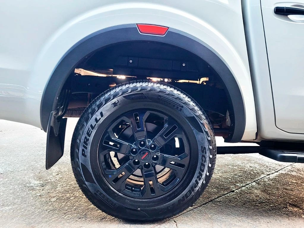 NISSAN FRONTIER