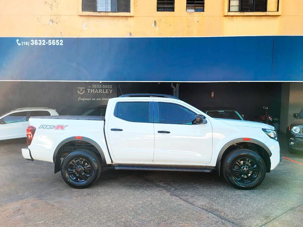 NISSAN FRONTIER