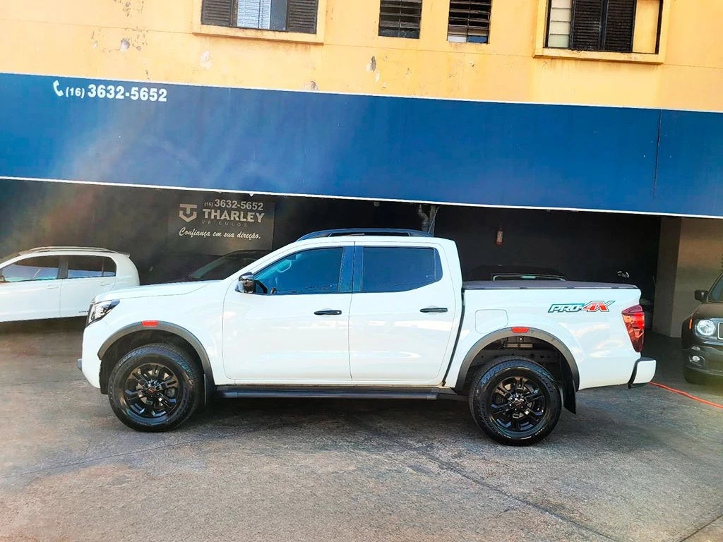 NISSAN FRONTIER