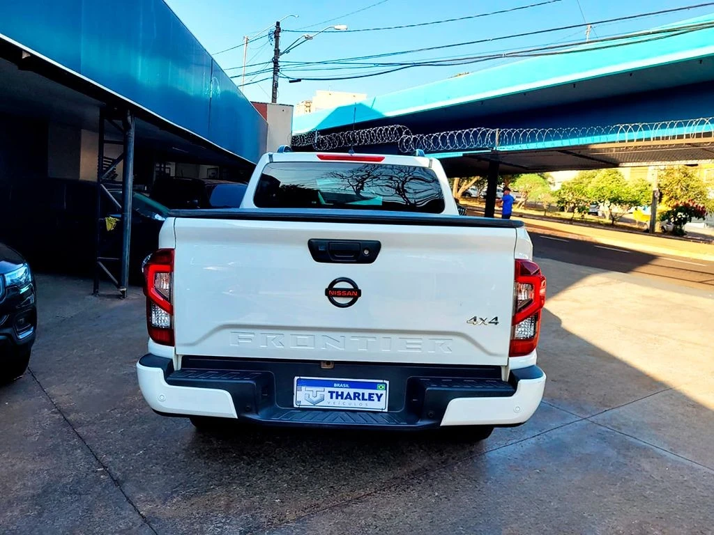 NISSAN FRONTIER