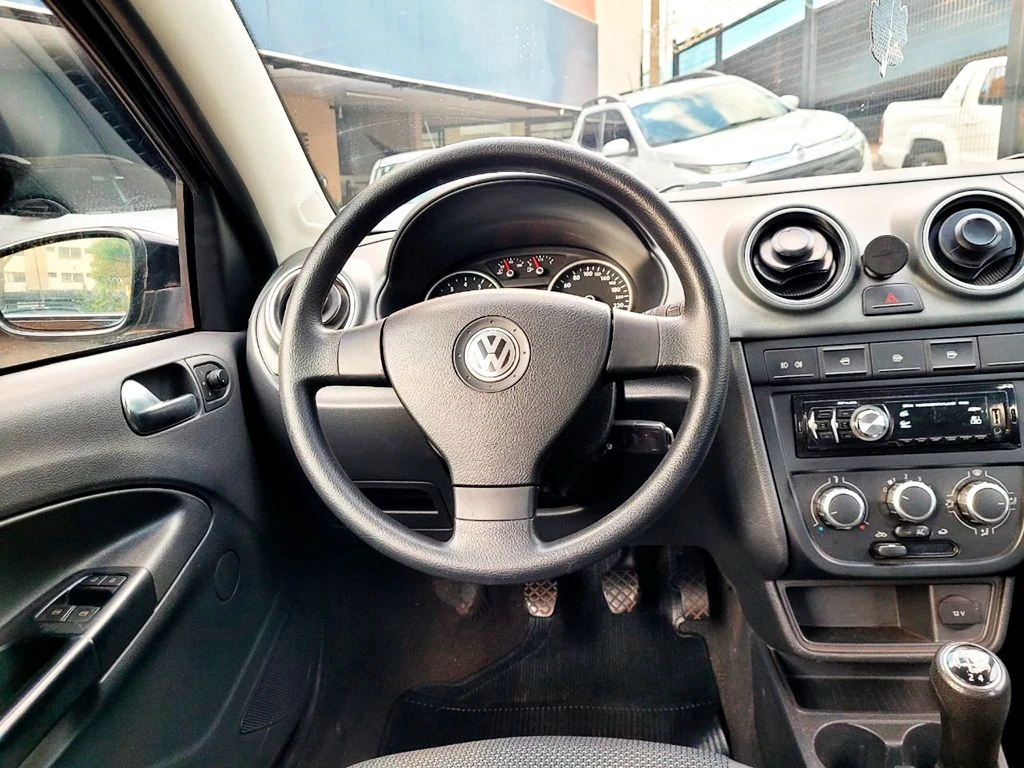 VOLKSWAGEN GOL