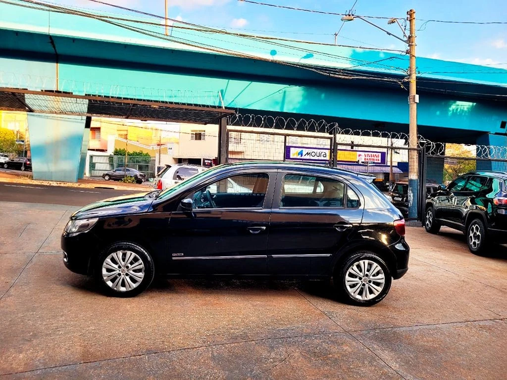 VOLKSWAGEN GOL