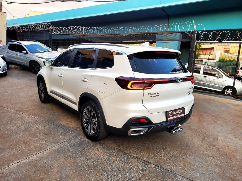 CHERY TIGGO 8