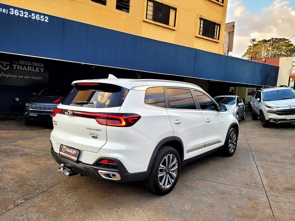 CHERY TIGGO 8