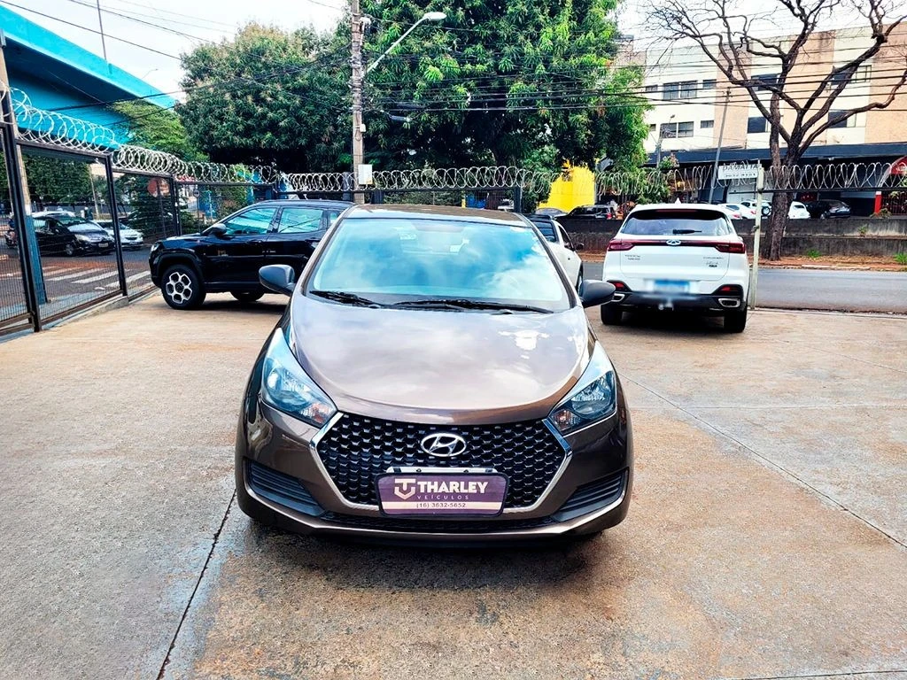 HYUNDAI HB20