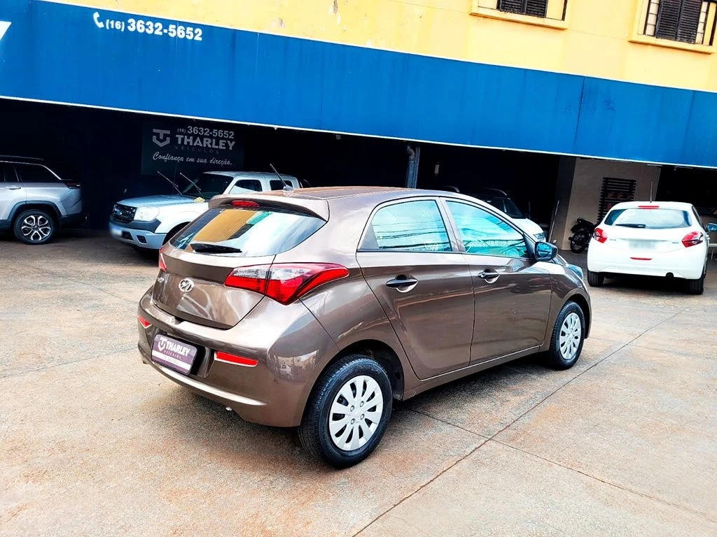 HYUNDAI HB20
