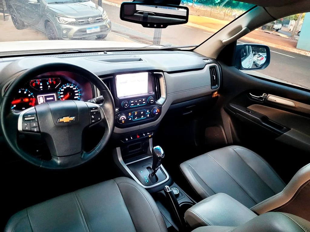 CHEVROLET S10