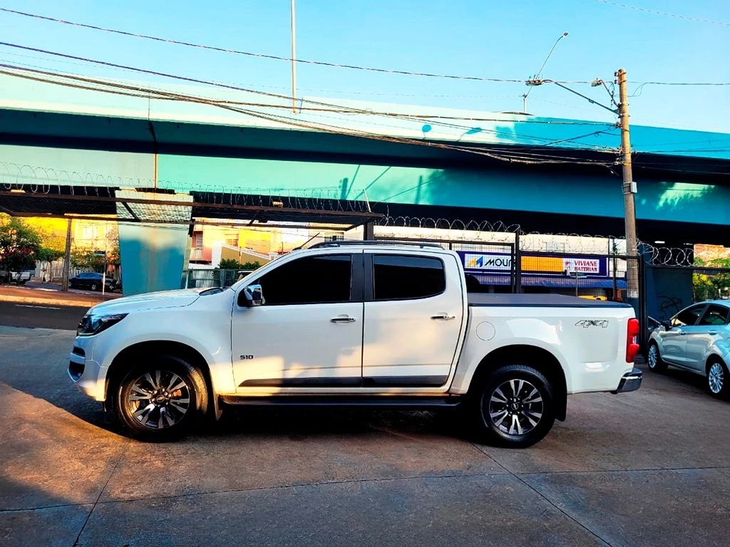 CHEVROLET S10