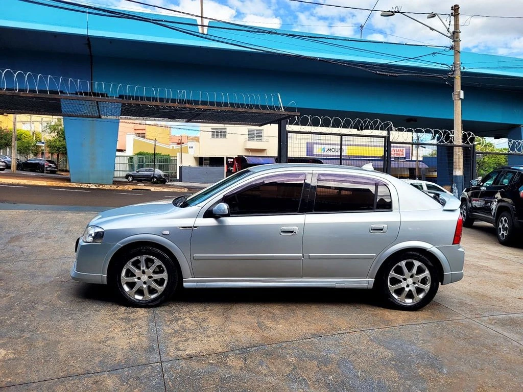 CHEVROLET ASTRA
