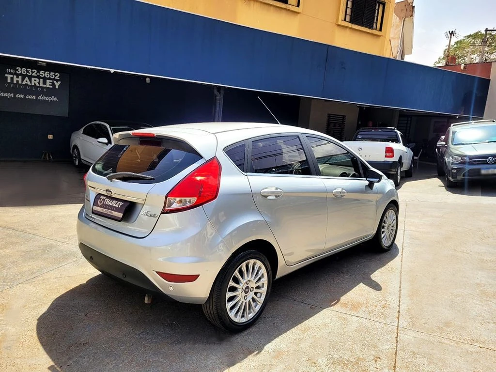 FORD FIESTA