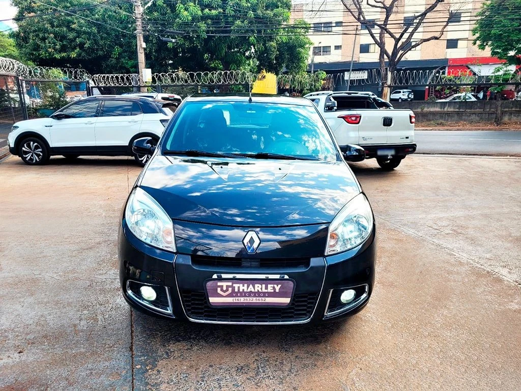 RENAULT SANDERO