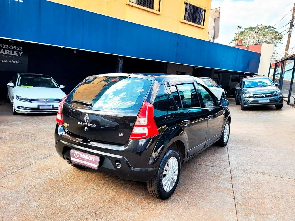 RENAULT SANDERO
