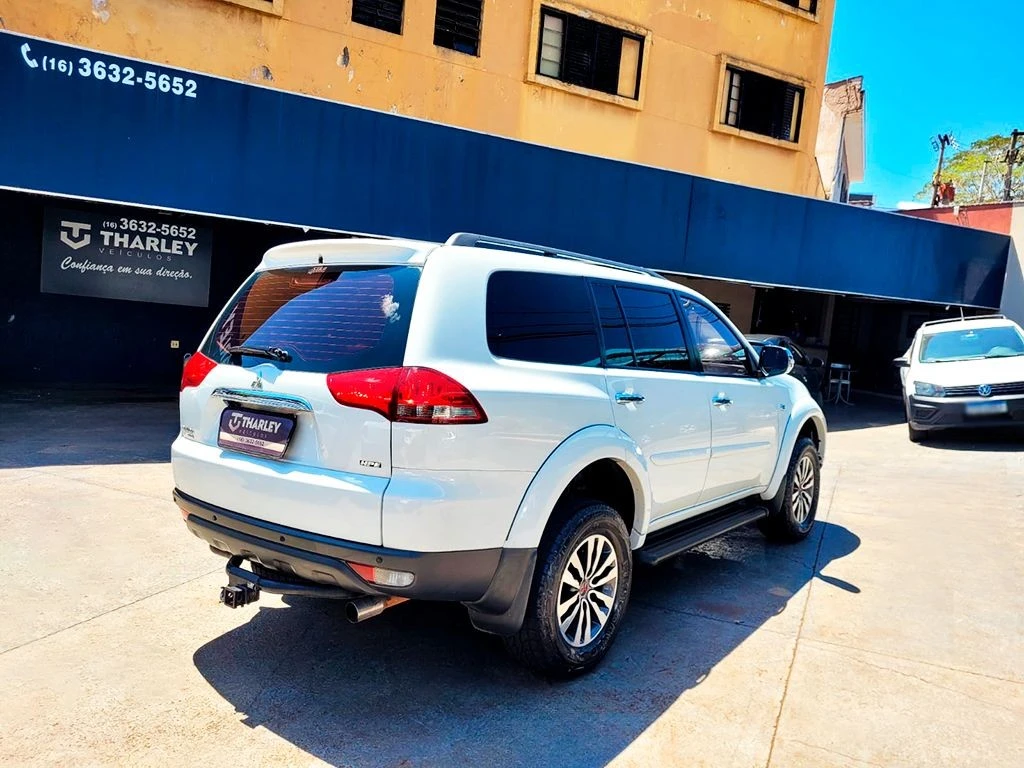 MITSUBISHI PAJERO DAKAR