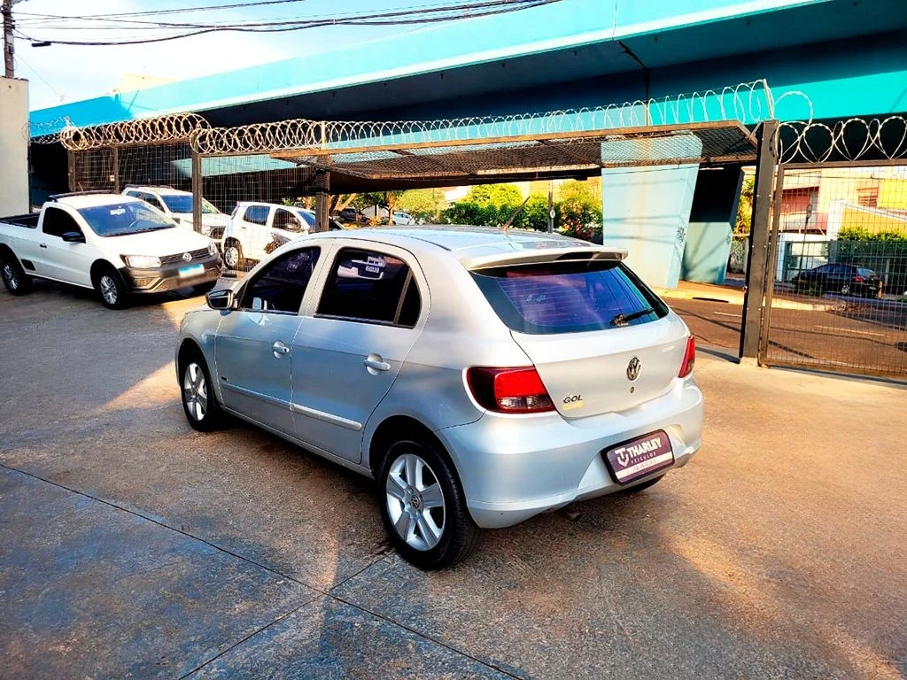 VOLKSWAGEN GOL