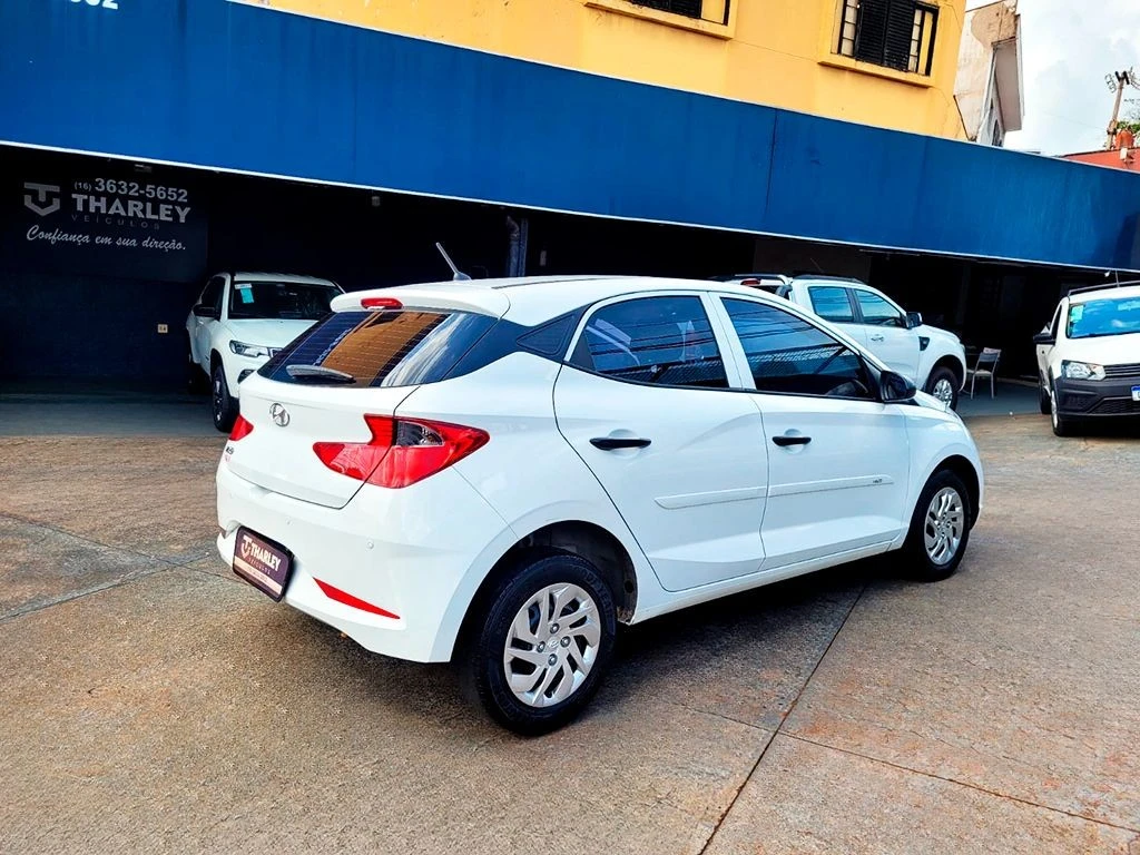 HYUNDAI HB20