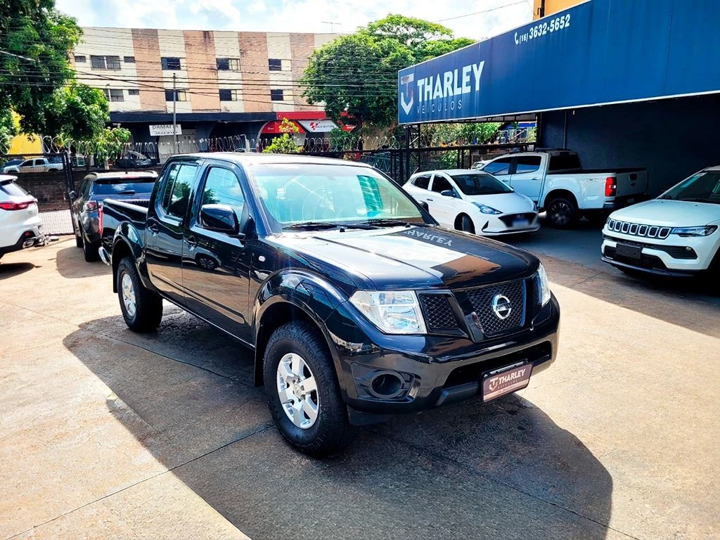 NISSAN FRONTIER