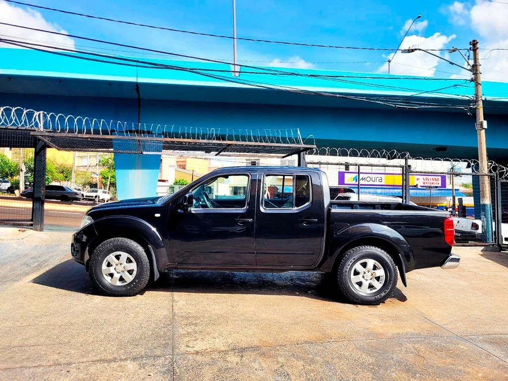 NISSAN FRONTIER