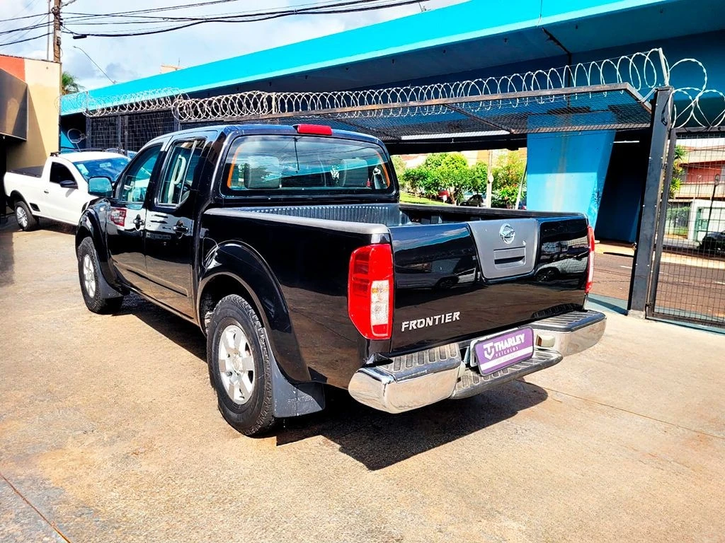 NISSAN FRONTIER