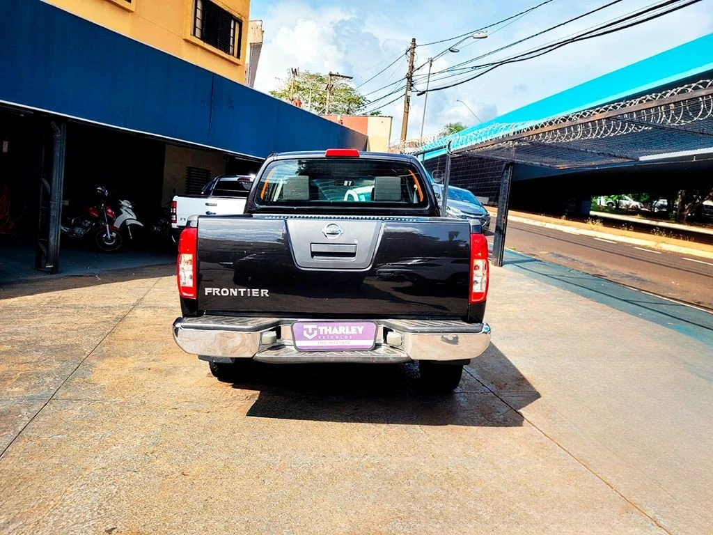 NISSAN FRONTIER