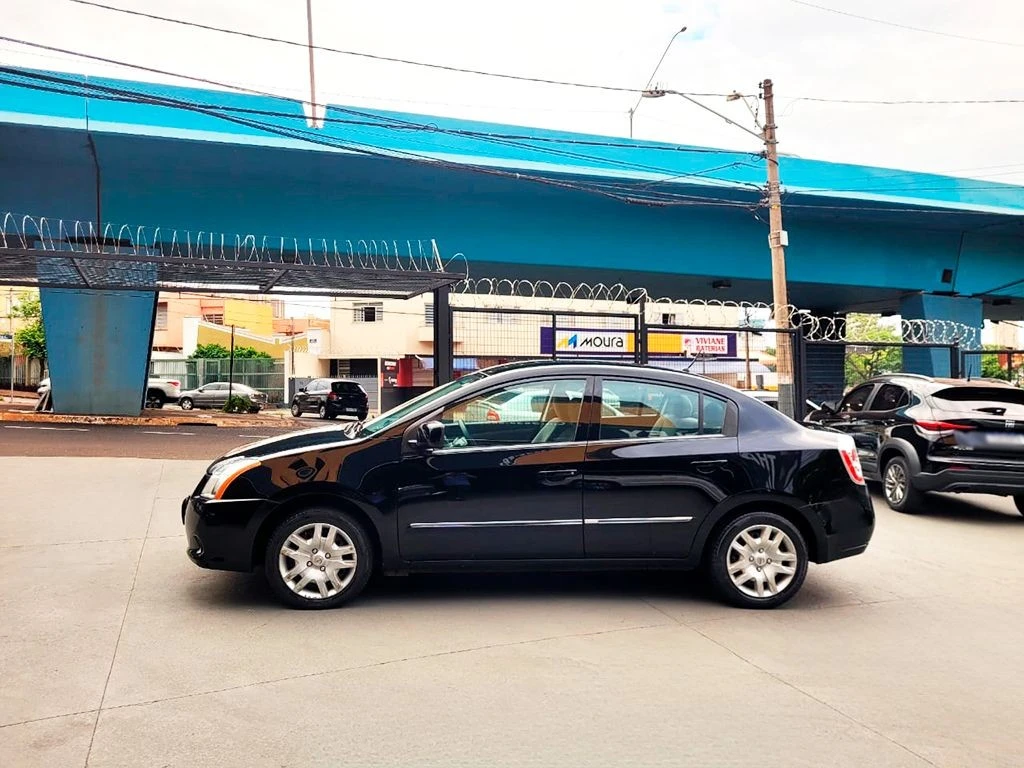 NISSAN SENTRA