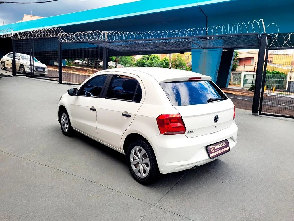 VOLKSWAGEN GOL