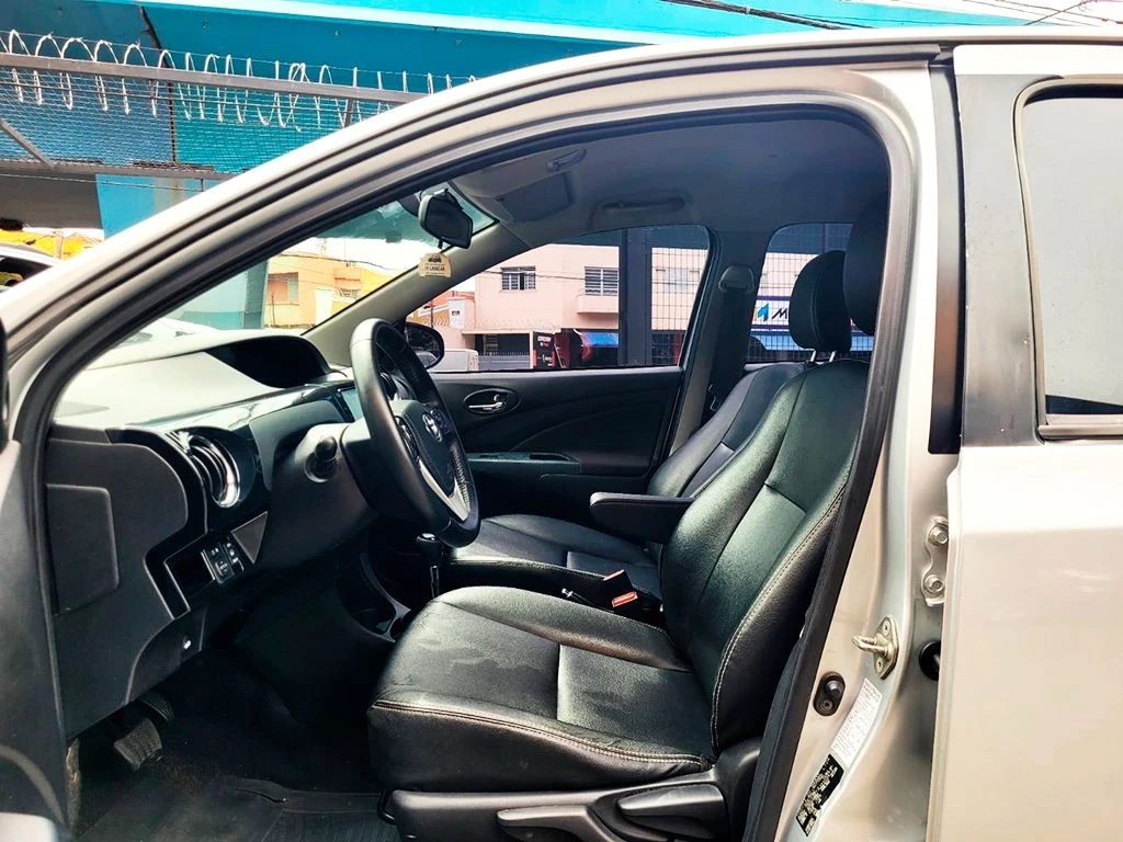 TOYOTA ETIOS
