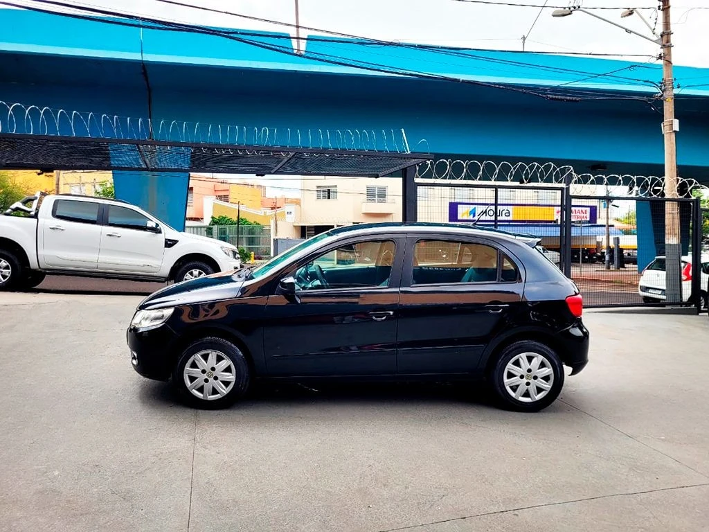 VOLKSWAGEN GOL