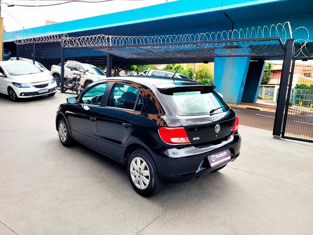 VOLKSWAGEN GOL