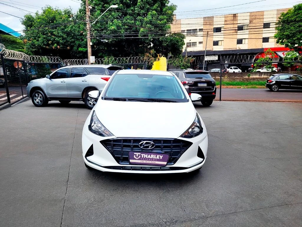 HYUNDAI HB20