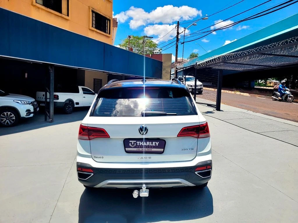 VOLKSWAGEN TAOS