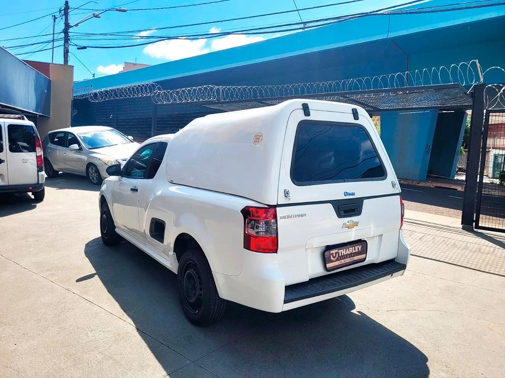 CHEVROLET MONTANA
