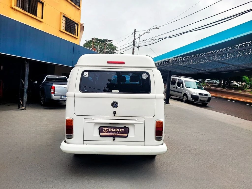 VOLKSWAGEN KOMBI