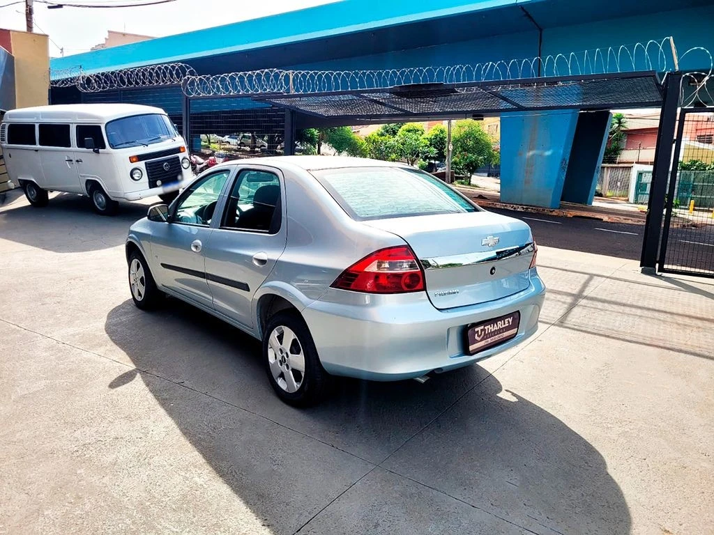 CHEVROLET PRISMA