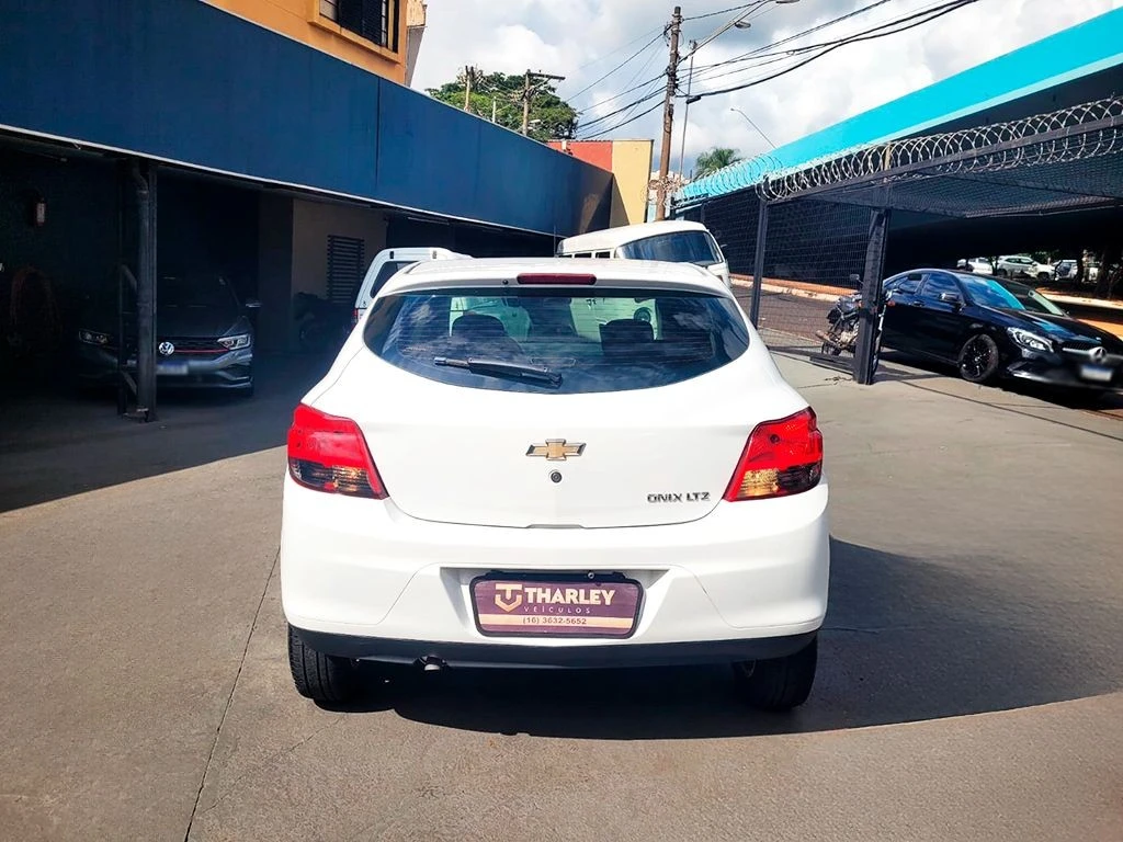 CHEVROLET ONIX