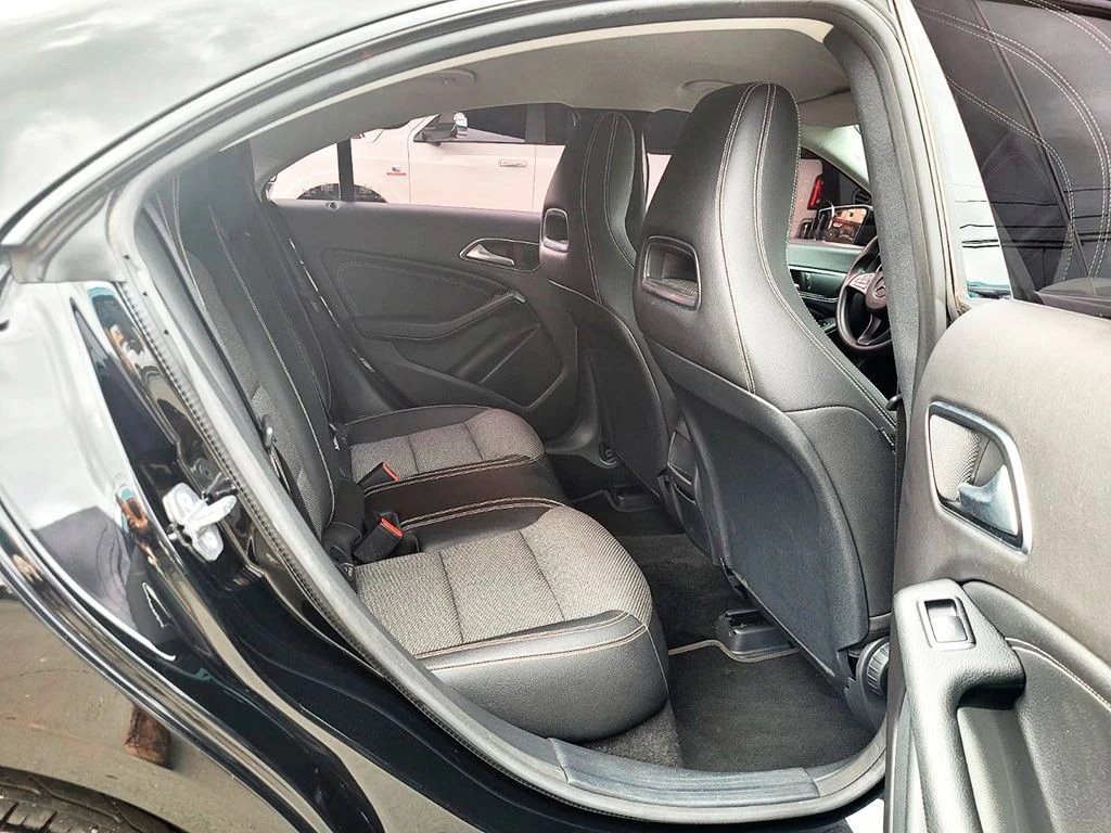 MERCEDES-BENZ CLA 180