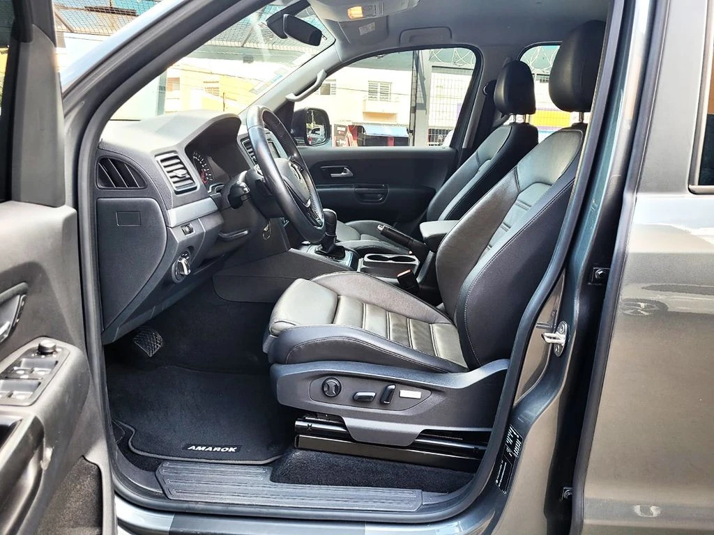 VOLKSWAGEN AMAROK