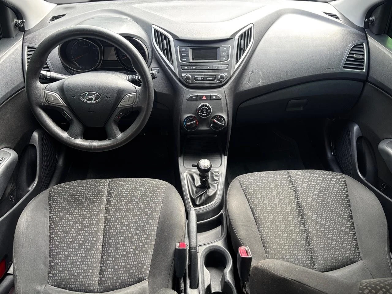 HYUNDAI HB20