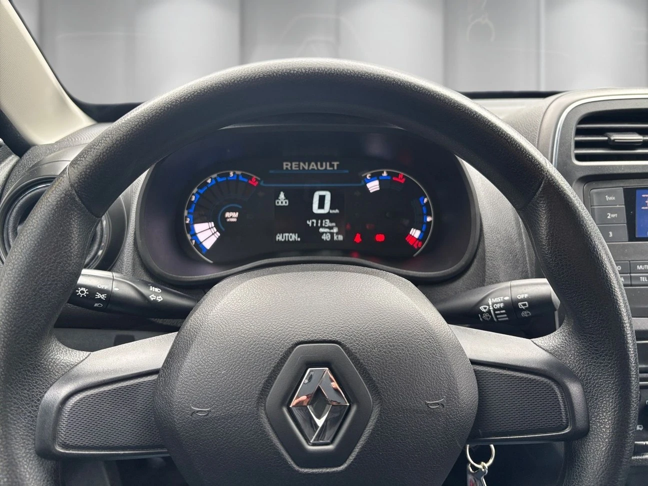 RENAULT KWID