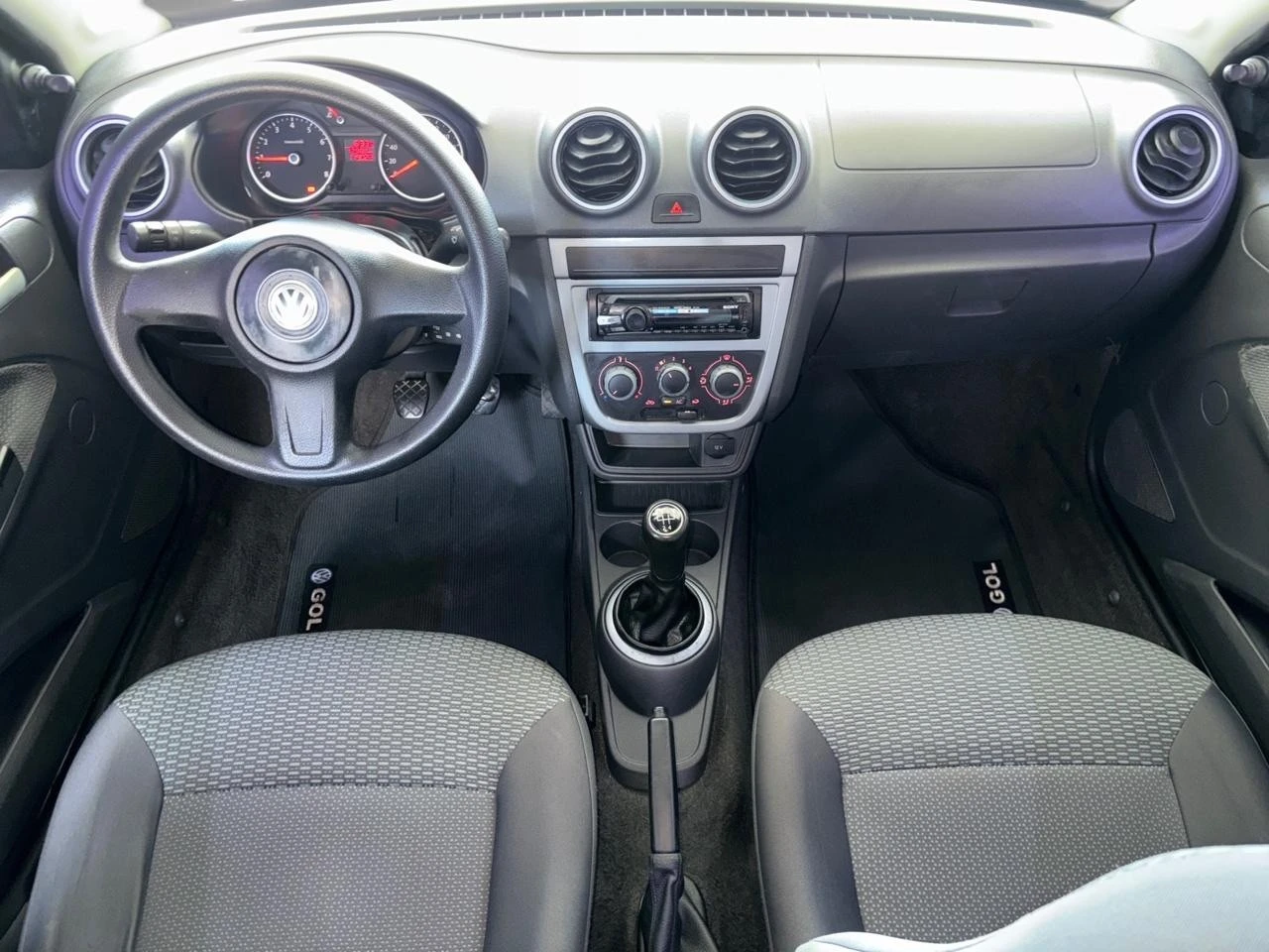 VOLKSWAGEN GOL
