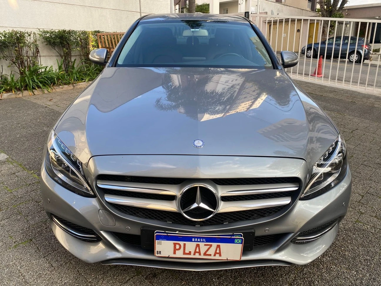 MERCEDES-BENZ C 180