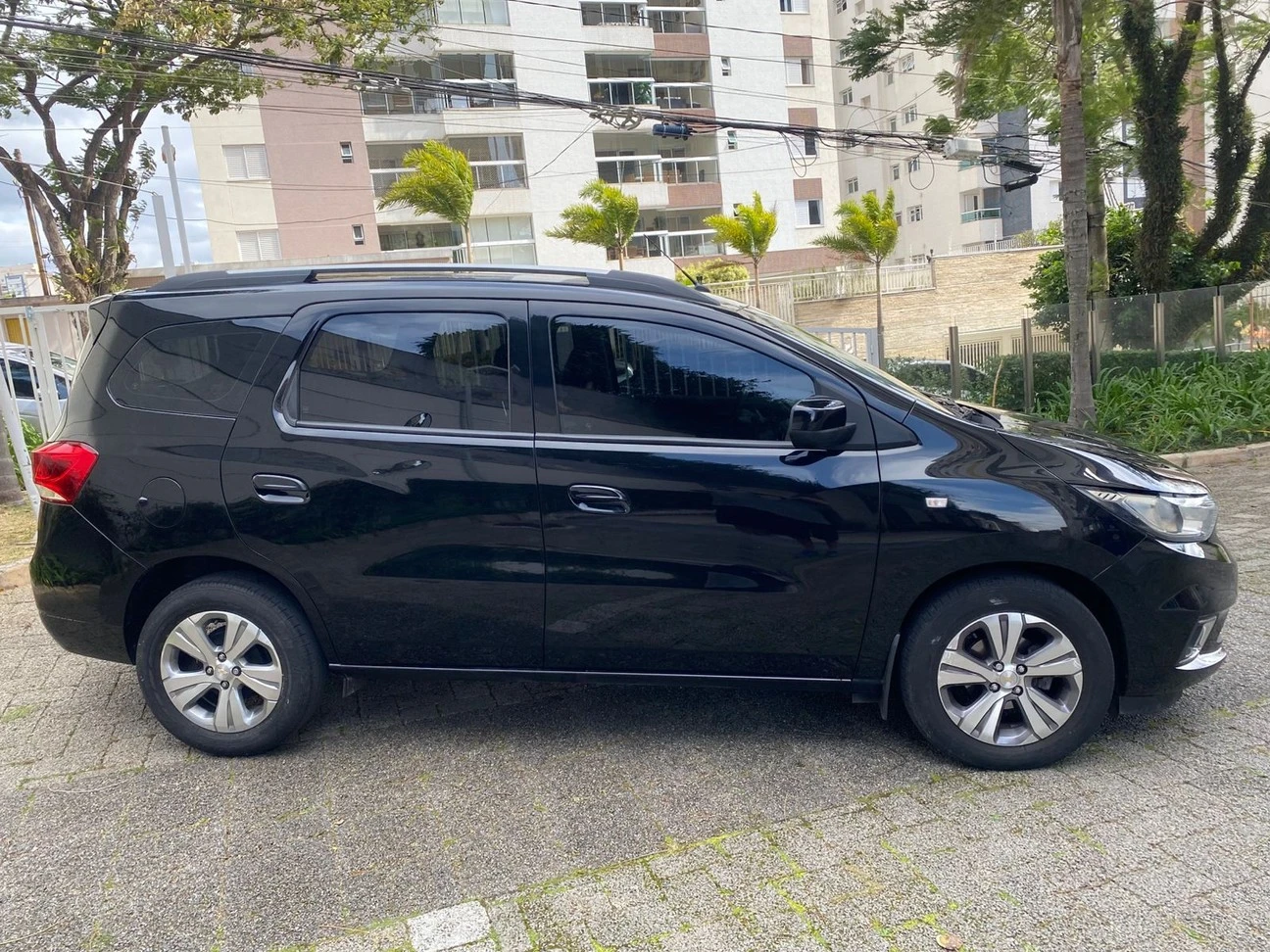 CHEVROLET SPIN