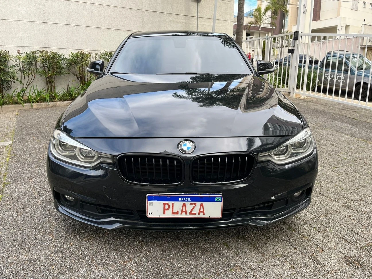 BMW 320I