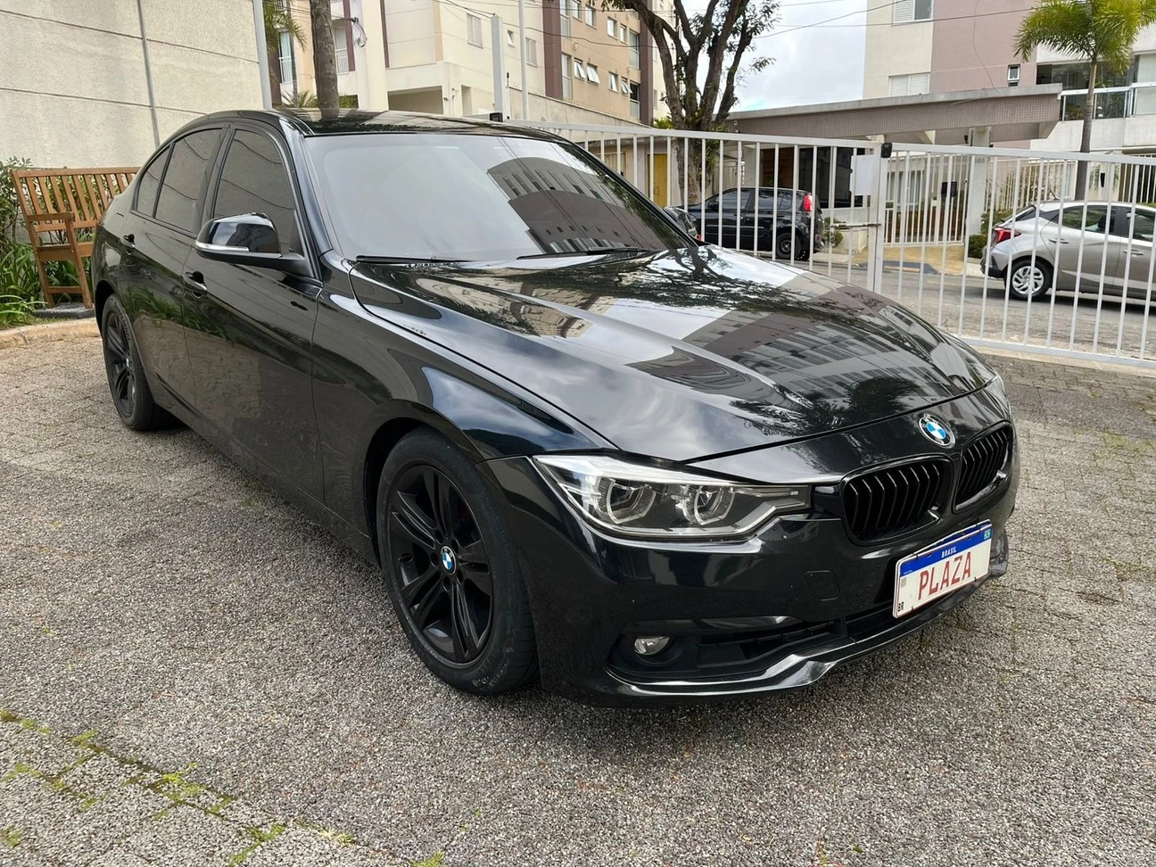 BMW 320I