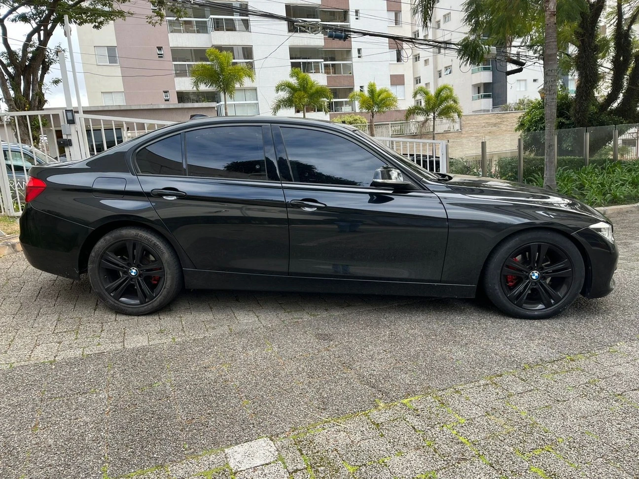 BMW 320I