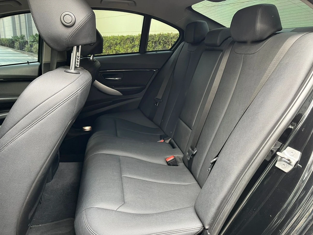 BMW 320I