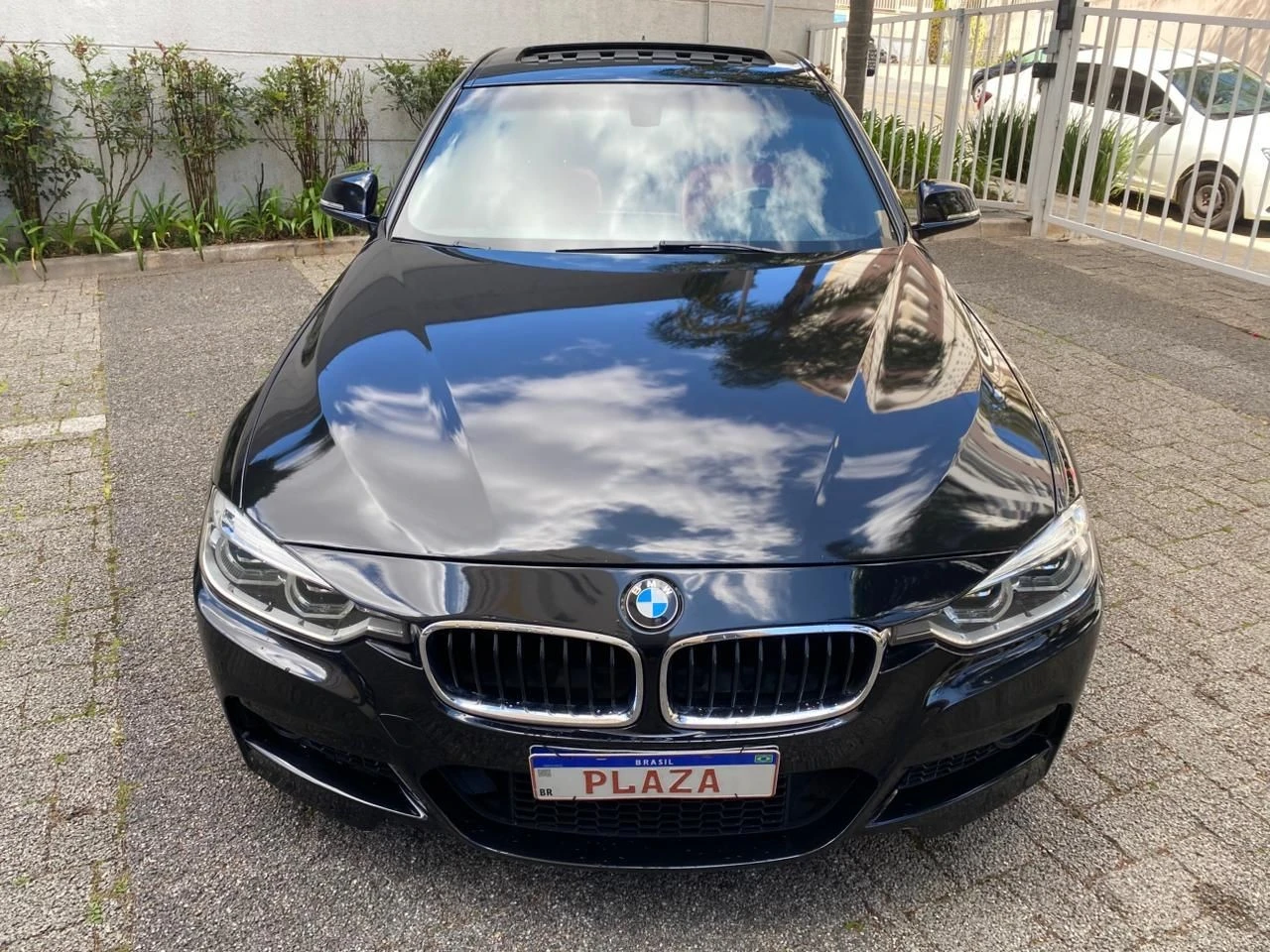 BMW 328I